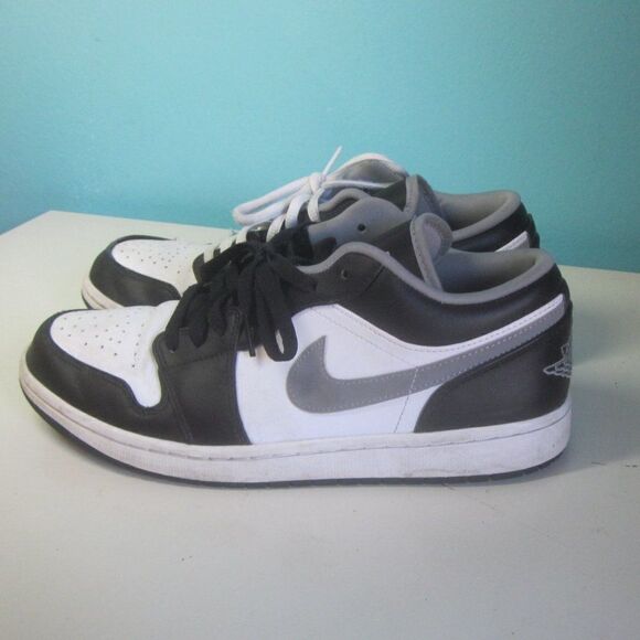 Nike Mens Air Jordan 1 Low 553558 Size 10 Black / Gray Leather Sneakers  w/ Flaw main image 11